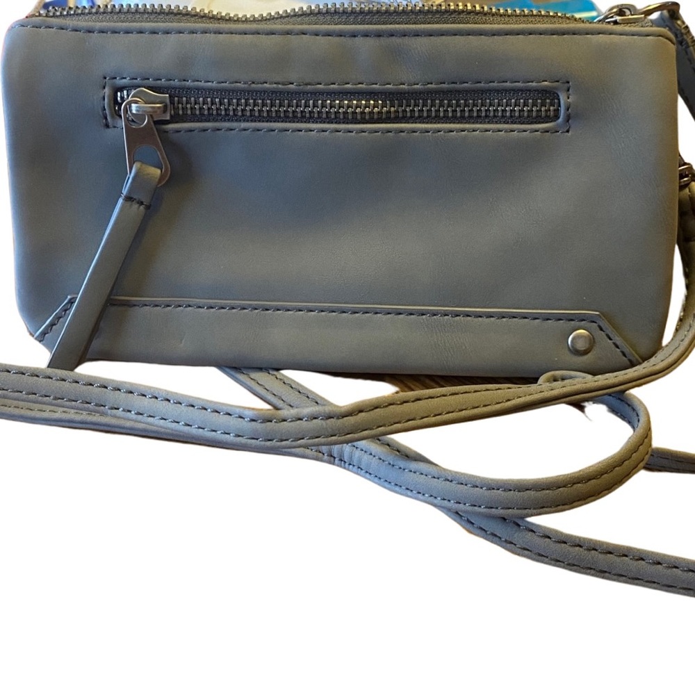 Universal Thread Womens crossbody wrist bag